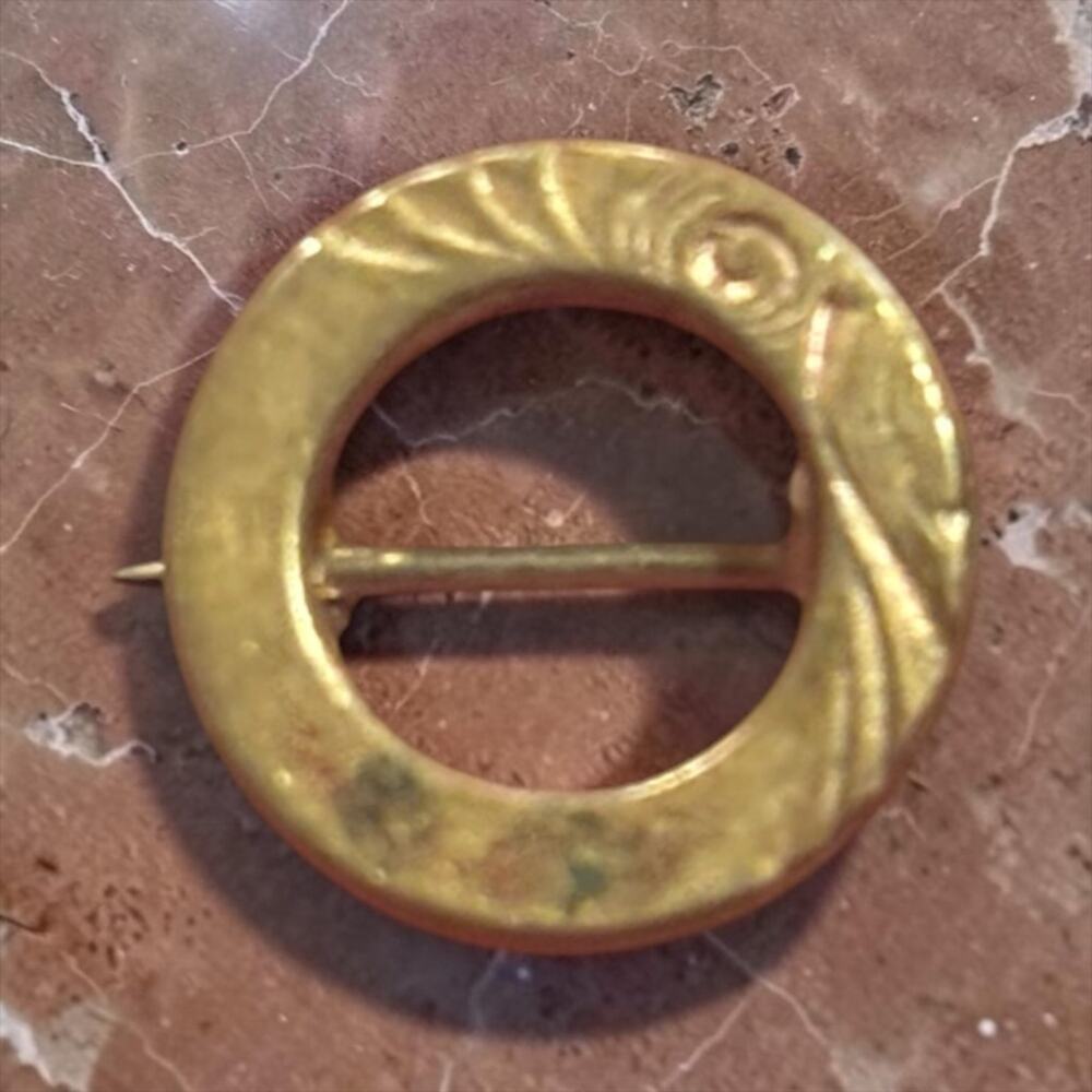Antique Art Nouveau Brass Circle Brooch Whiplash Swirl Edwardian 1900s